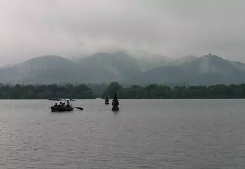 最新西湖一日游多少钱?科技带你畅游美景,体验非凡之旅!