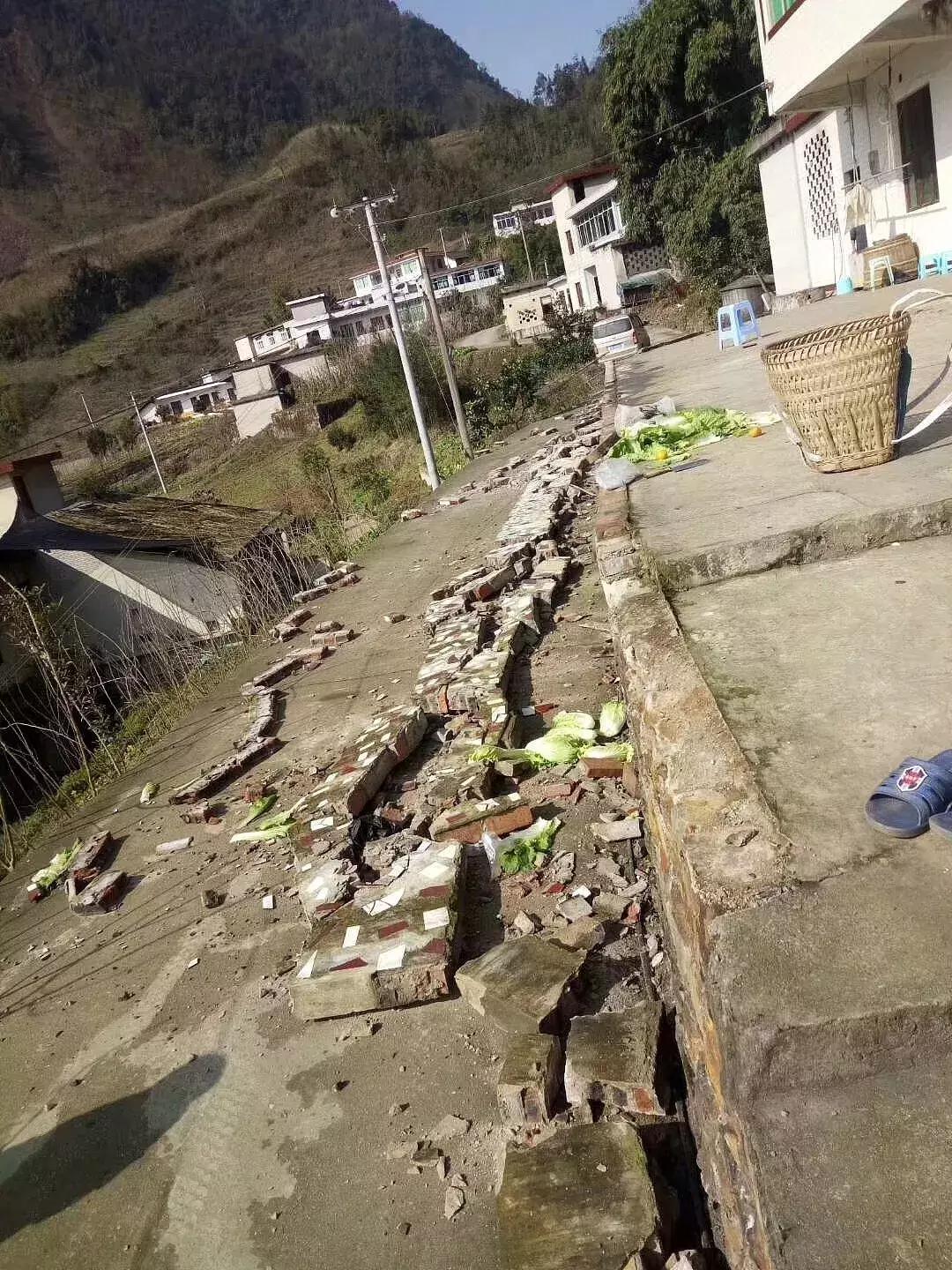 四川地震最新消息今天早上,如何应对与求助的详细步骤指南