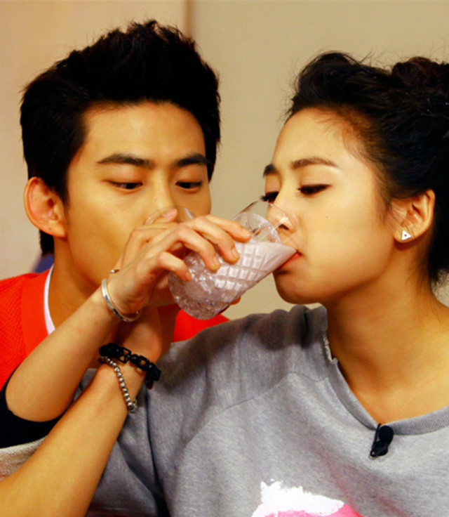 吴映洁与玉泽演最新消息,星光璀璨,共绘时代新篇章