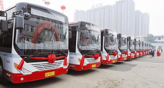 太原827路公交车上的温暖旅程