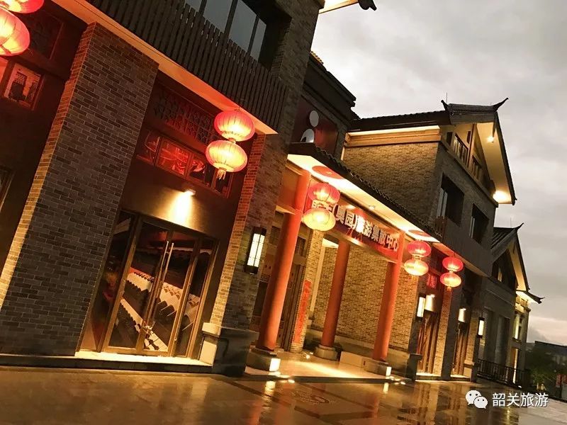 光遇斗篷最新,小巷中的隐秘特色小店