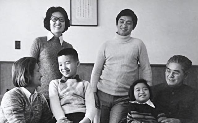 最新联姻新闻,科技巨擘联手打造未来生活神器!