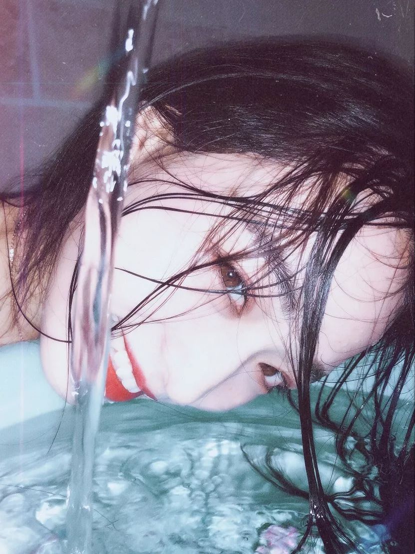 抖音最新自拍,如何捕捉时尚潮流中的自拍魅力