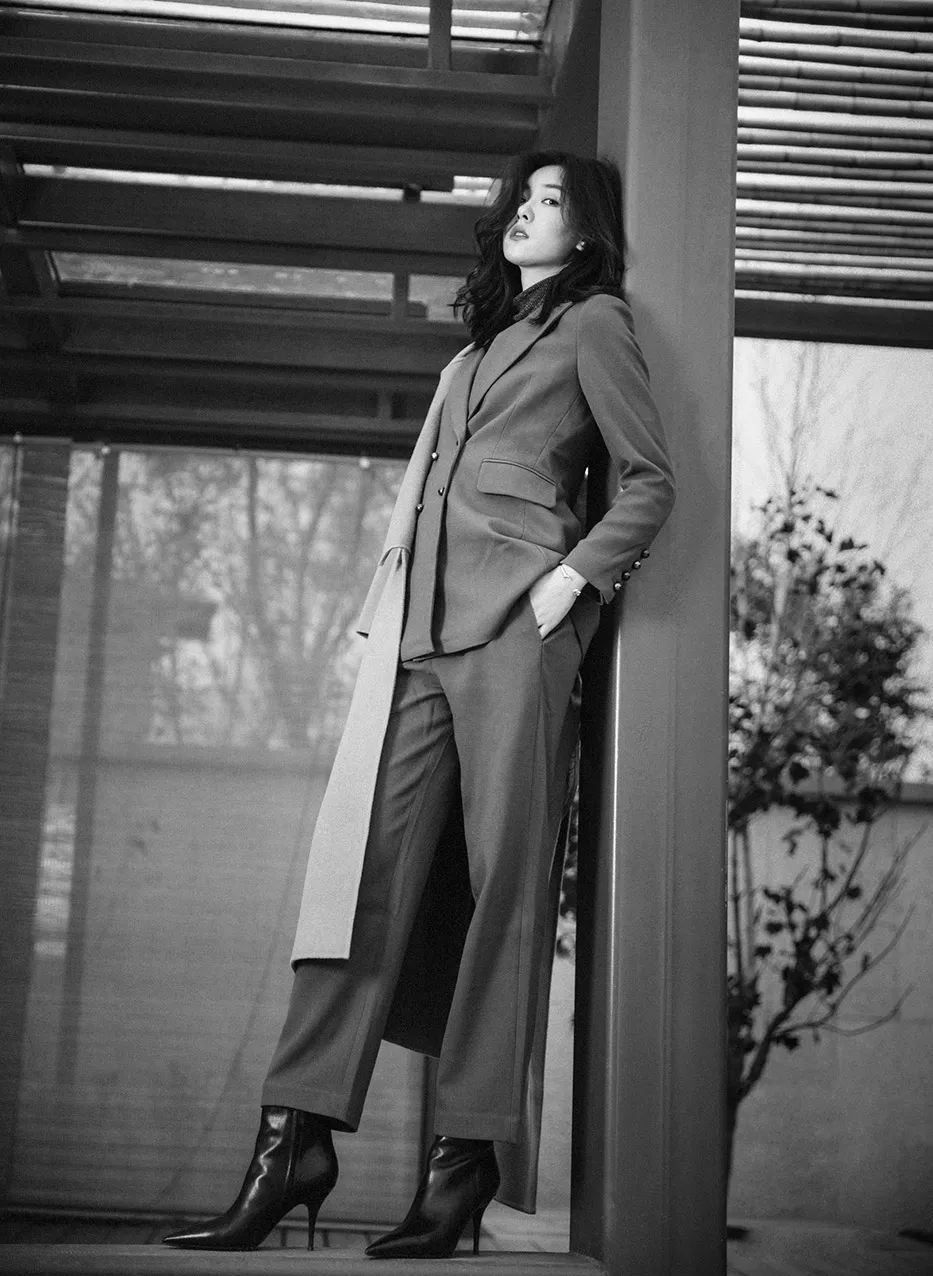 姚弛最新照,小巷深处的独特风情与隐藏的美食秘境