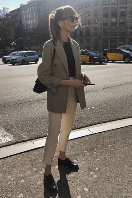 最新流行外套男,时尚变迁与当代影响力