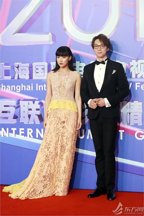 杨超越最新写真,星光璀璨的时代印记