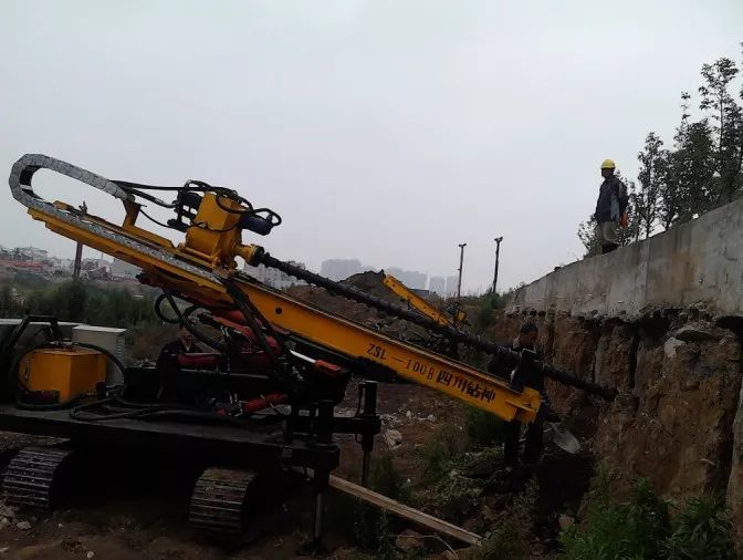 最新款钻机,挖掘潜力,点亮自信之光