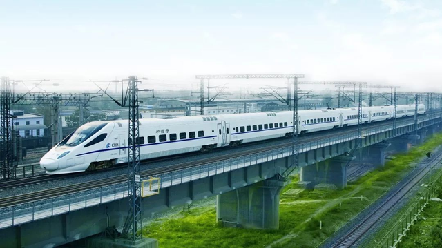 台前高铁最新,乘着高铁探索自然美景,寻找内心的宁静