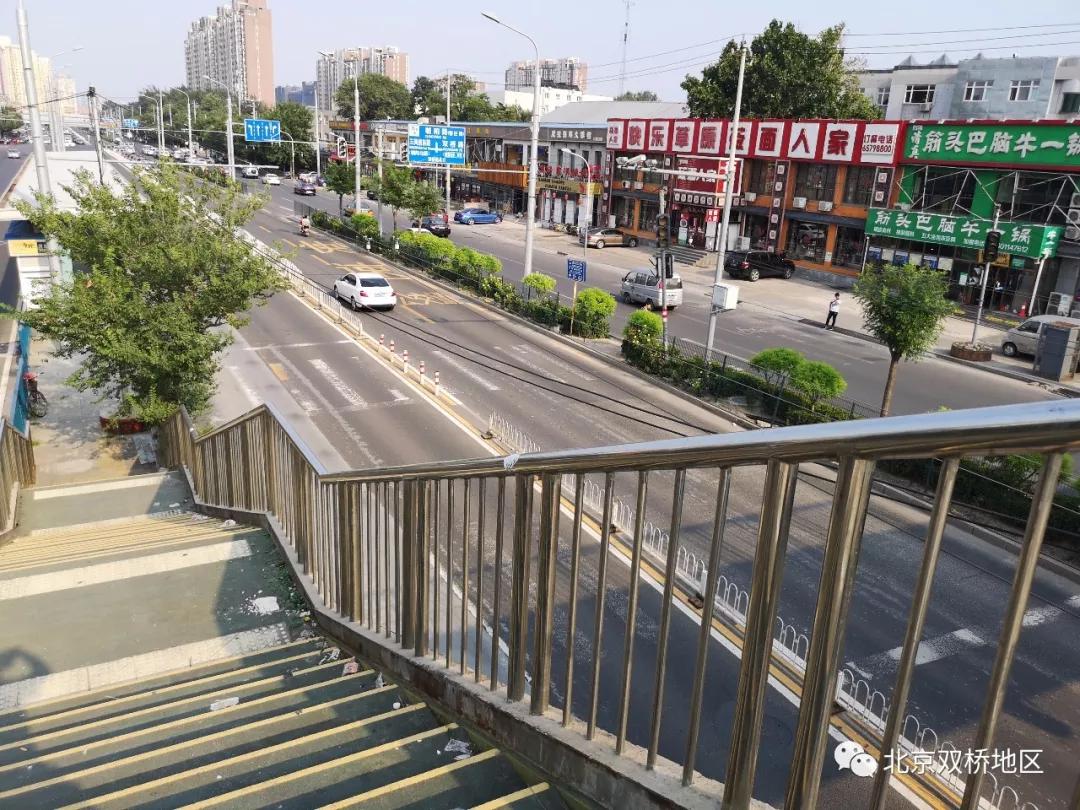 最新双桥车,带你领略速度与力量的完美结合!✨