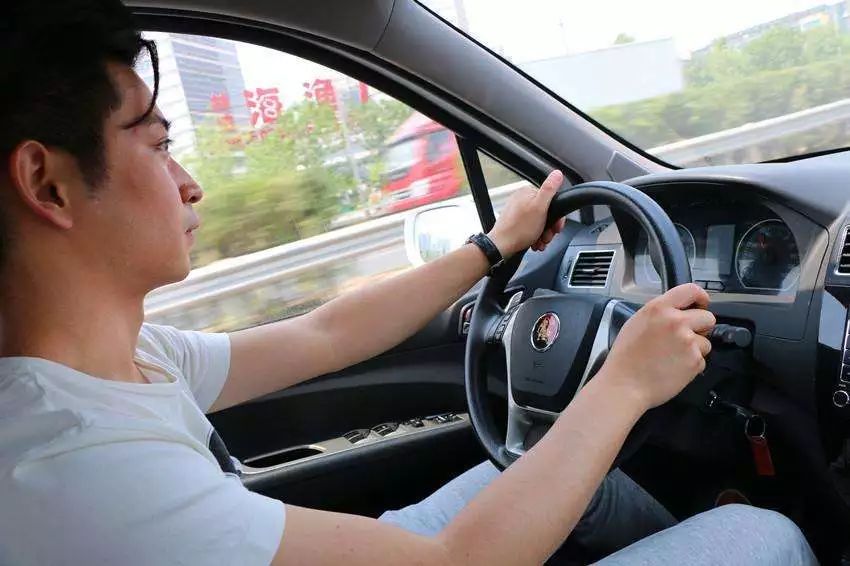 最新开车办法,提升驾驶技能与安全意识的综合指南