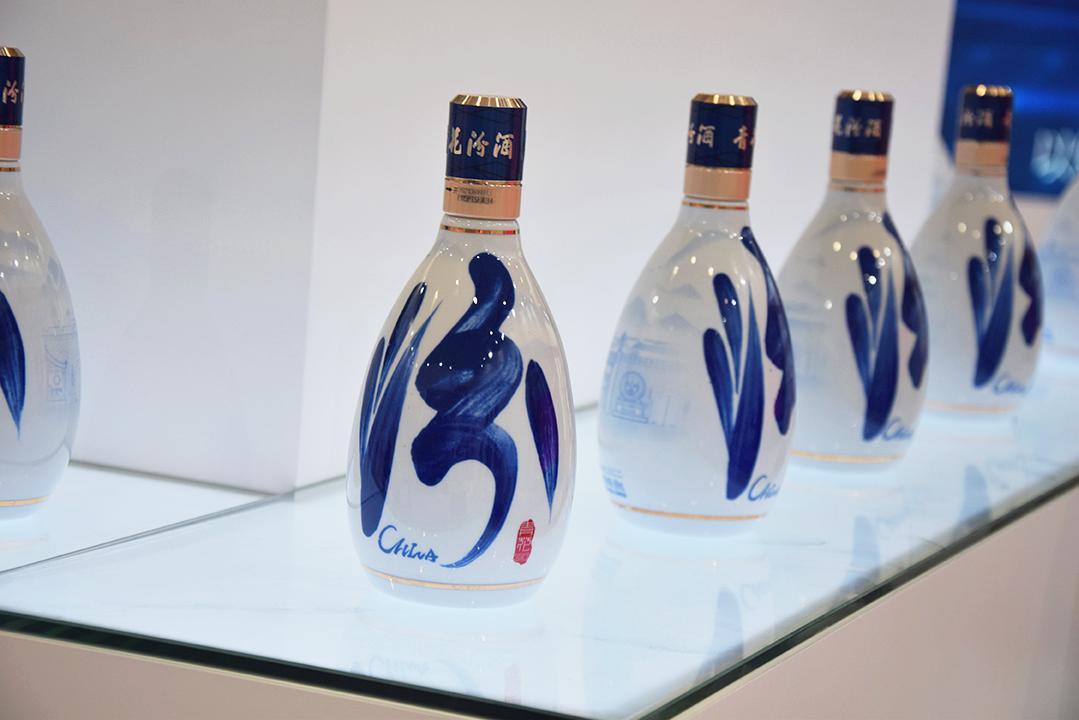 二十年汾酒价格的历程,时代的印记与酒文化的传承