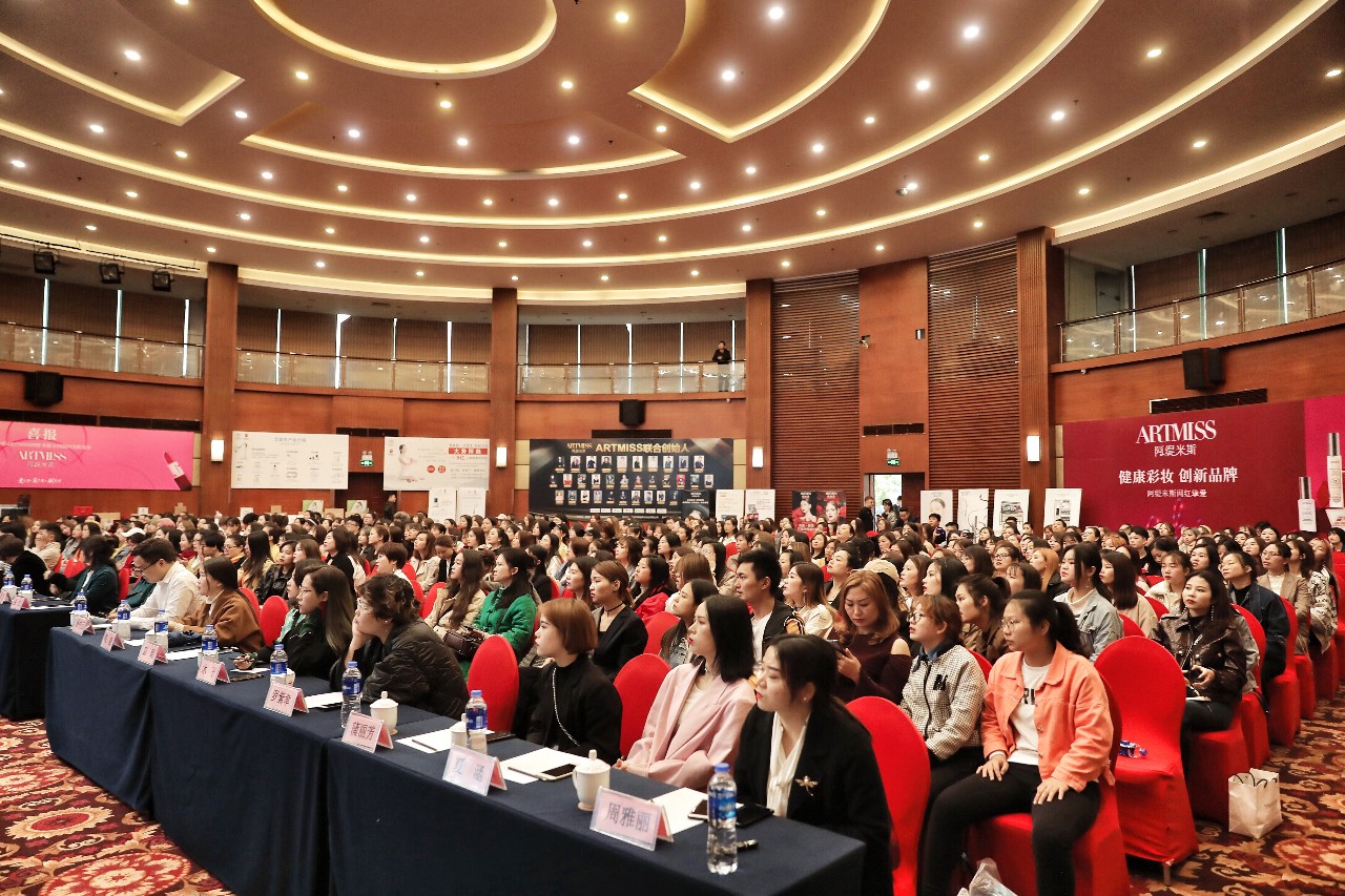 地府社交圈最新动态,科技与冥界的融合,重塑社交新体验