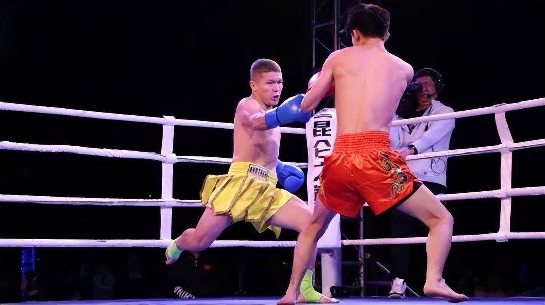 自由搏击比赛视频,力与技的较量