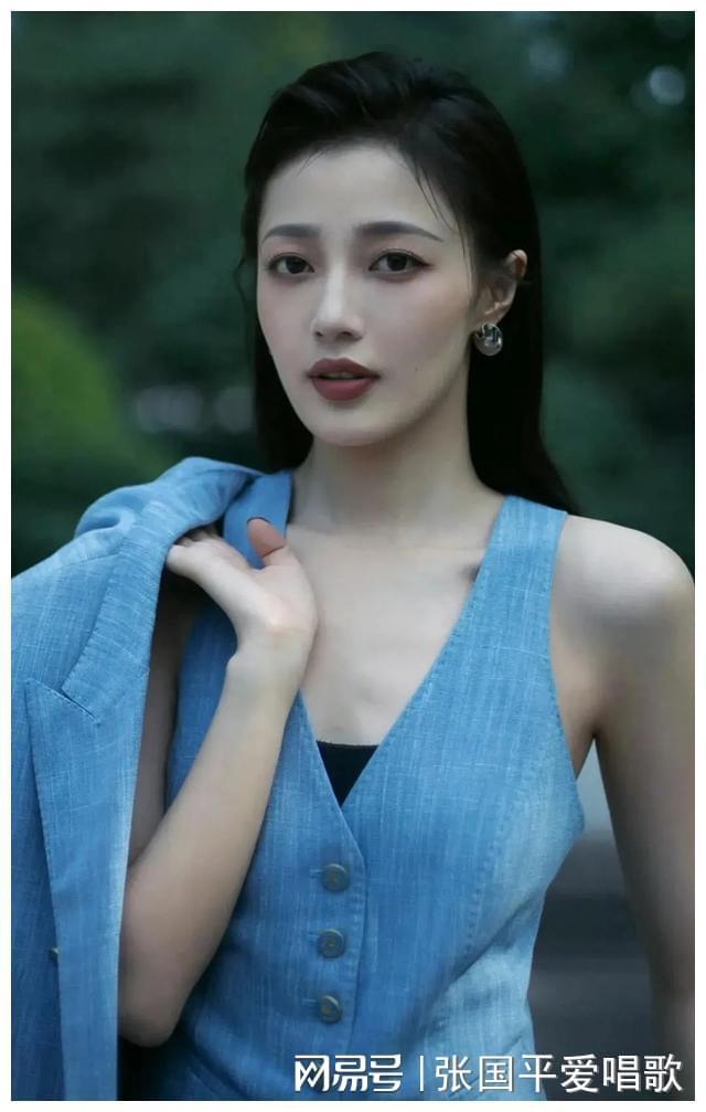 演员米拉,演艺之路的璀璨之星