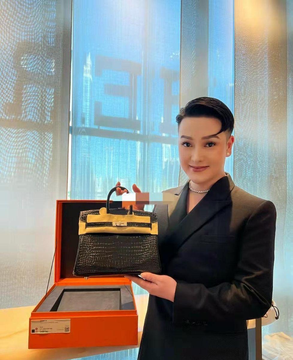 最新机构调研报告,高科技产品重塑生活,体验前所未有的未来科技之旅