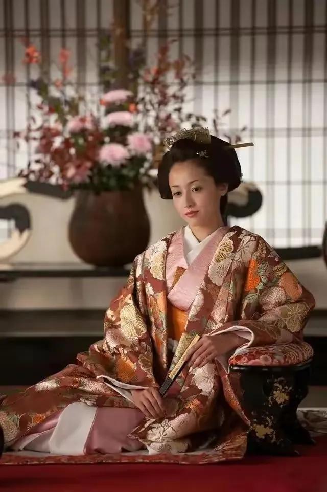 泽尻英龙华电影,演技的璀璨之星