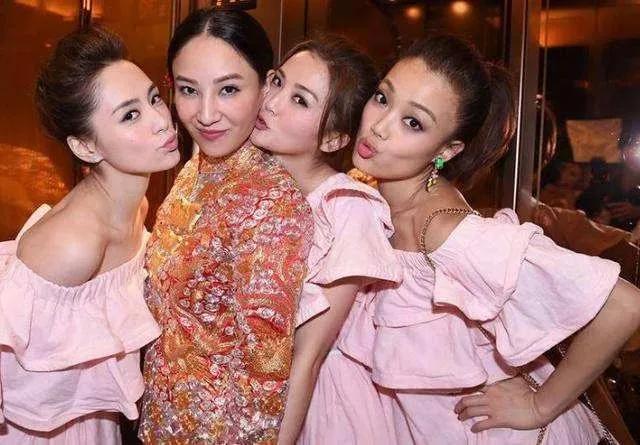 郑希怡的温馨日常,爱与陪伴的力量