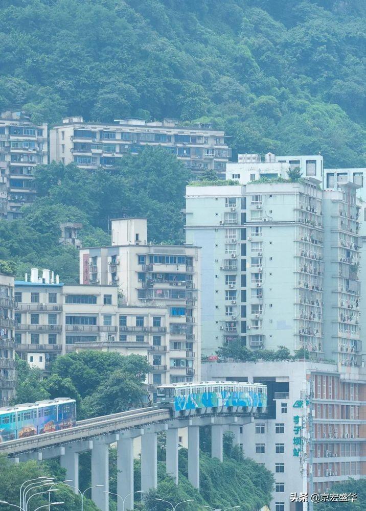 探寻小巷深处的宝藏——45座大巴车的价格奥秘