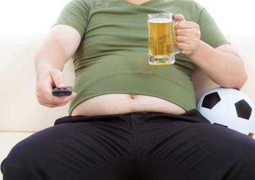 香港酒吧上市,值得期待的商业繁荣还是潜在的风险?