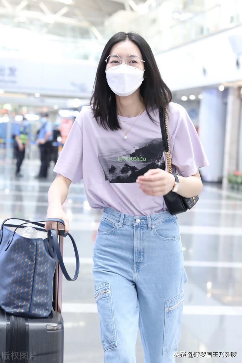 刘雯最新时尚街拍,一场心灵与自然的时尚之旅