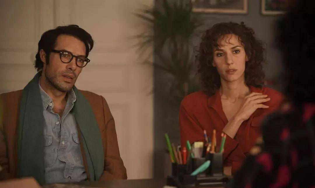 出轨的女人电影在线观看,伦理道德与艺术表达的探讨