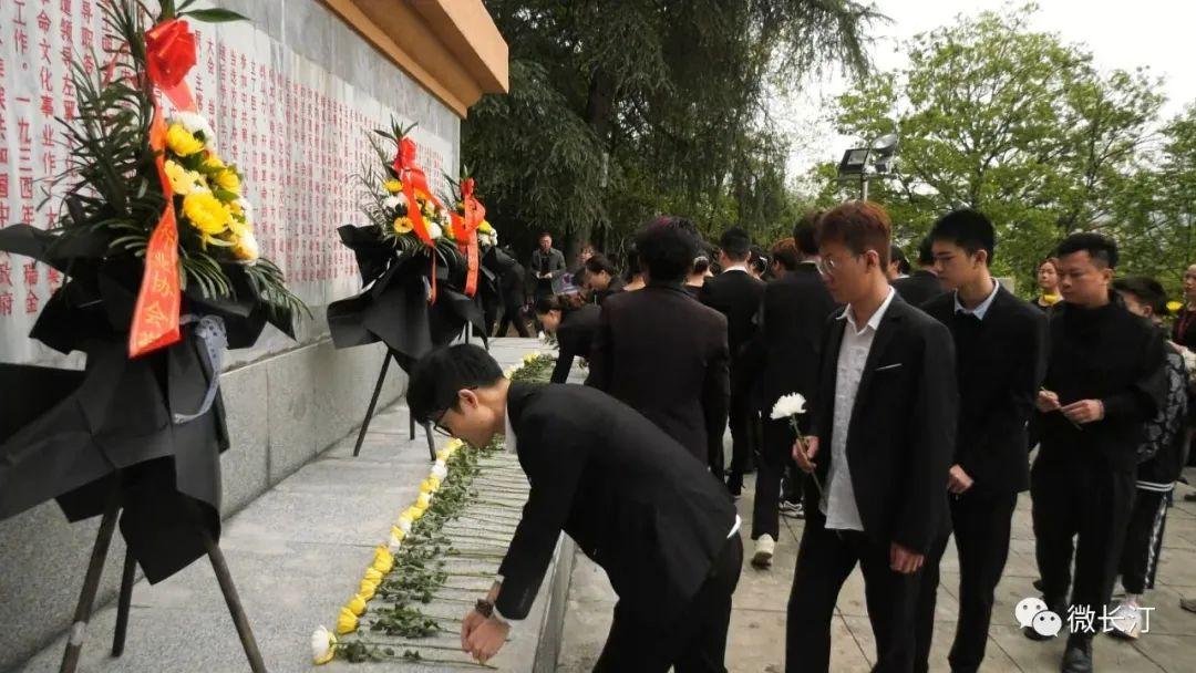 最新美容产品,时代变迁下的美容革命