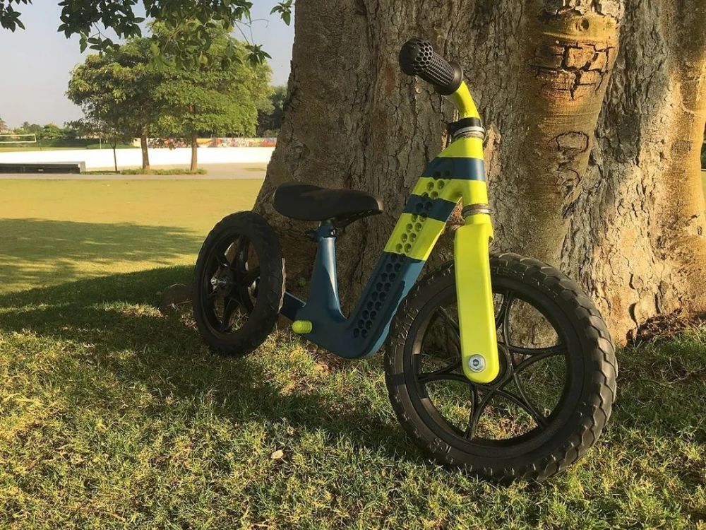 最新滑竿体验视频,感受极致的滑行乐趣