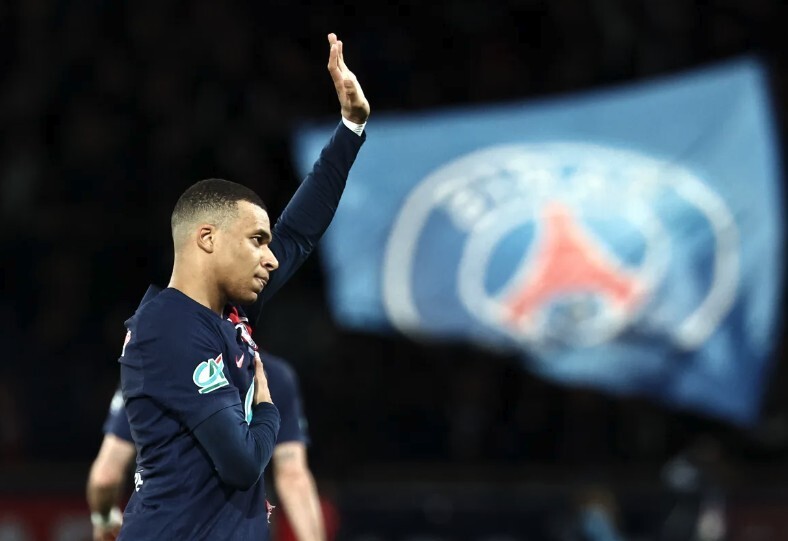 戈洛夫金2016年比赛的辉煌时刻