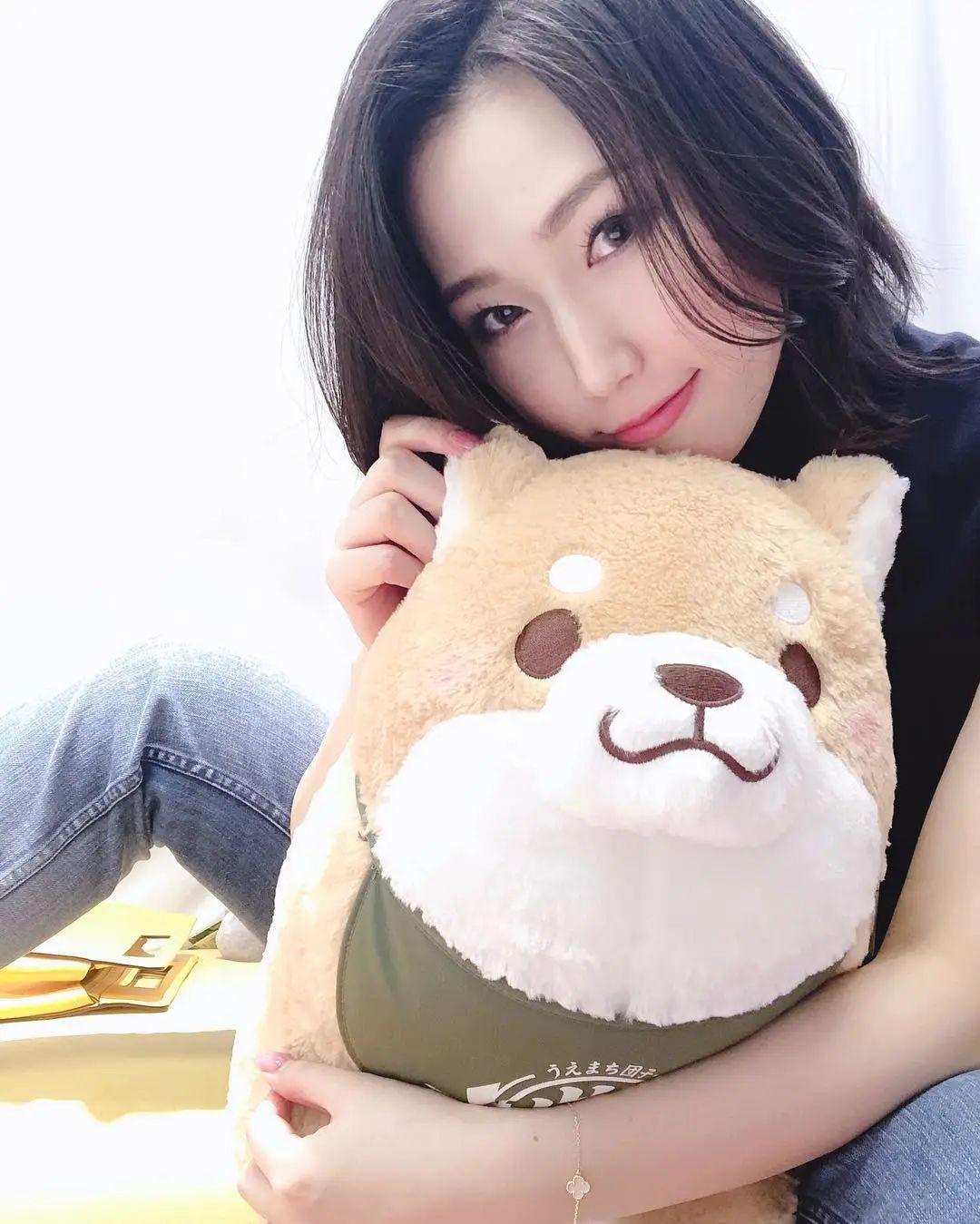 佐山爱最新,友谊的日常小事与温暖的陪伴