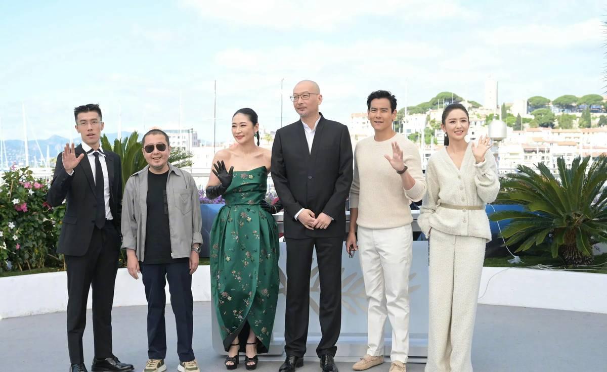 佟丽娅的温馨日常,星光下的快乐时光