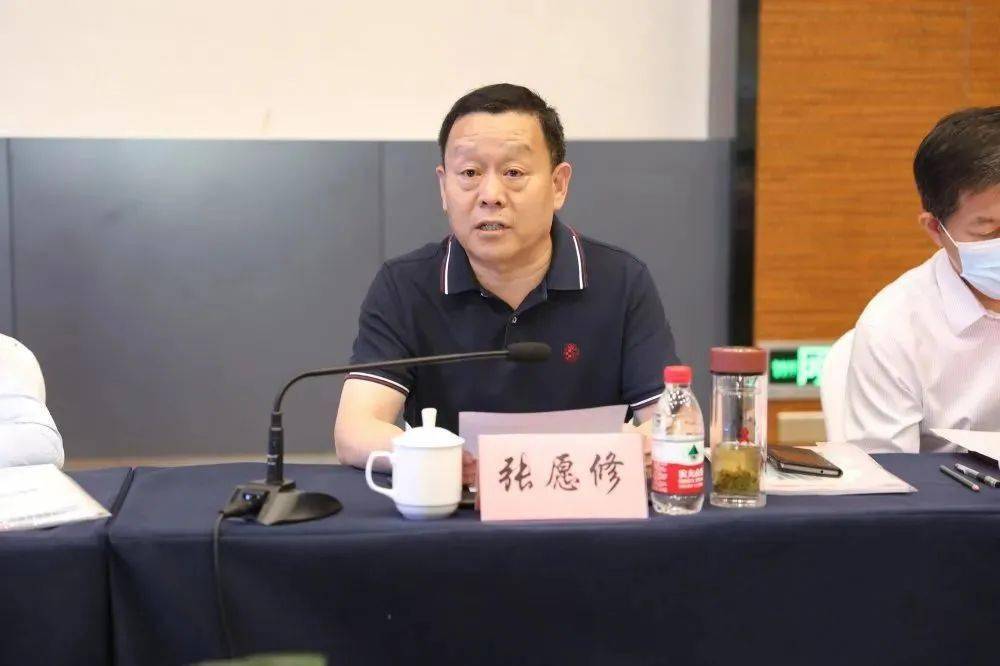 倍特力的上市故事,上市日,温馨与陪伴的交响曲