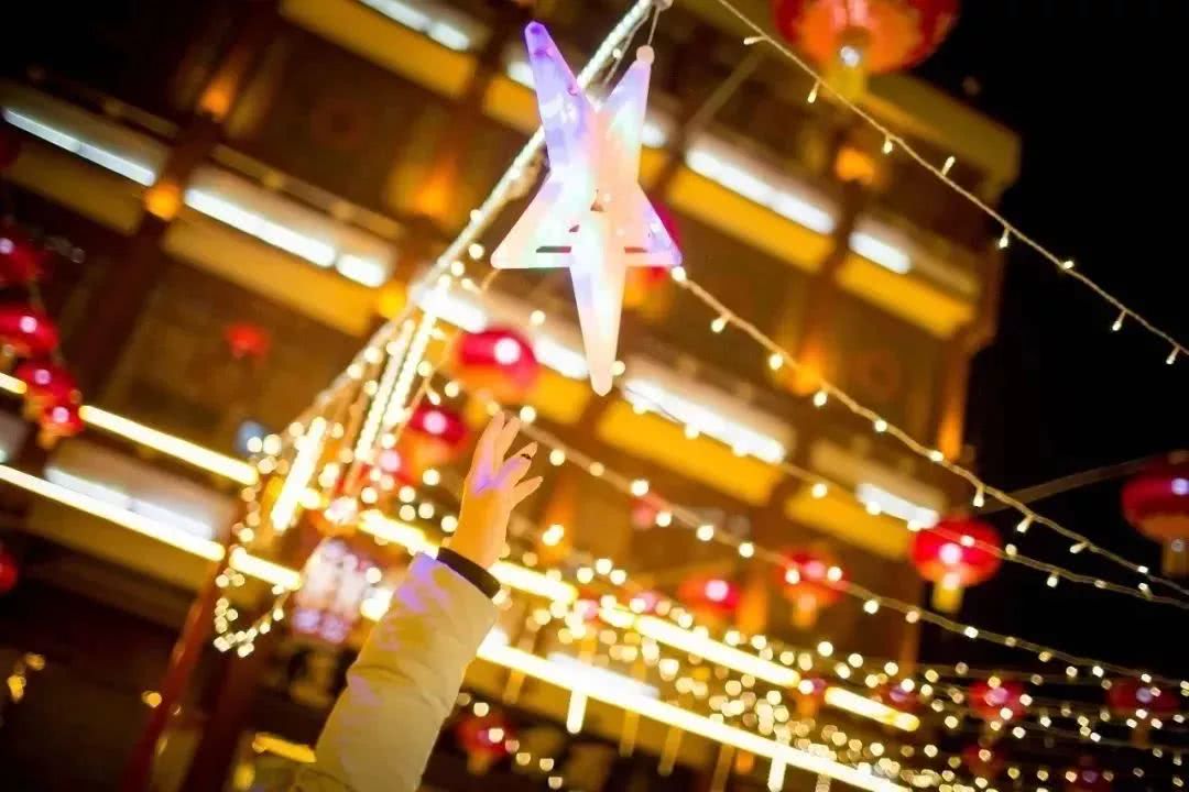 最新广场摊位娱乐活动,点亮城市的狂欢盛宴