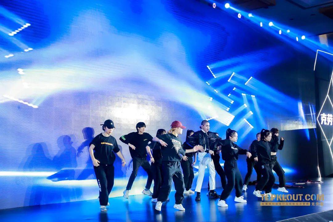 红人叶兴盛最新,时代浪潮下的耀眼新星