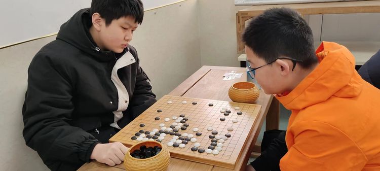 最新围棋比赛视频,棋逢对手,情牵友谊