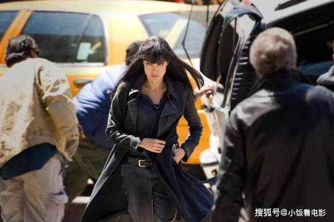 悍女演员,自信、变化与成就感的力量