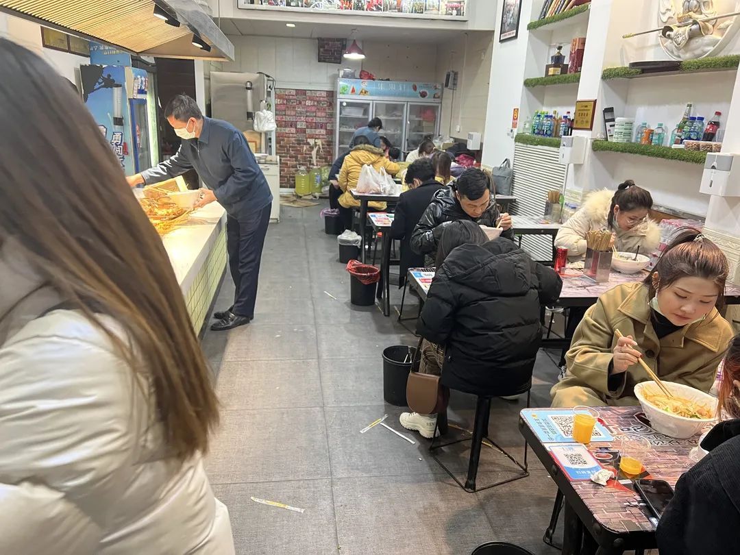 新郑港区最新招聘兼职——小巷中的隐藏特色小店