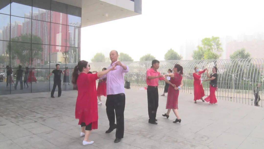 白沟房产限购新动态——探寻小巷中的隐藏瑰宝