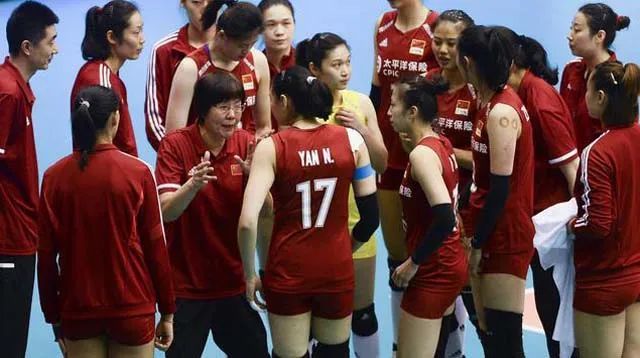 震撼赛场中国女排与荷兰女排的巅峰对决!