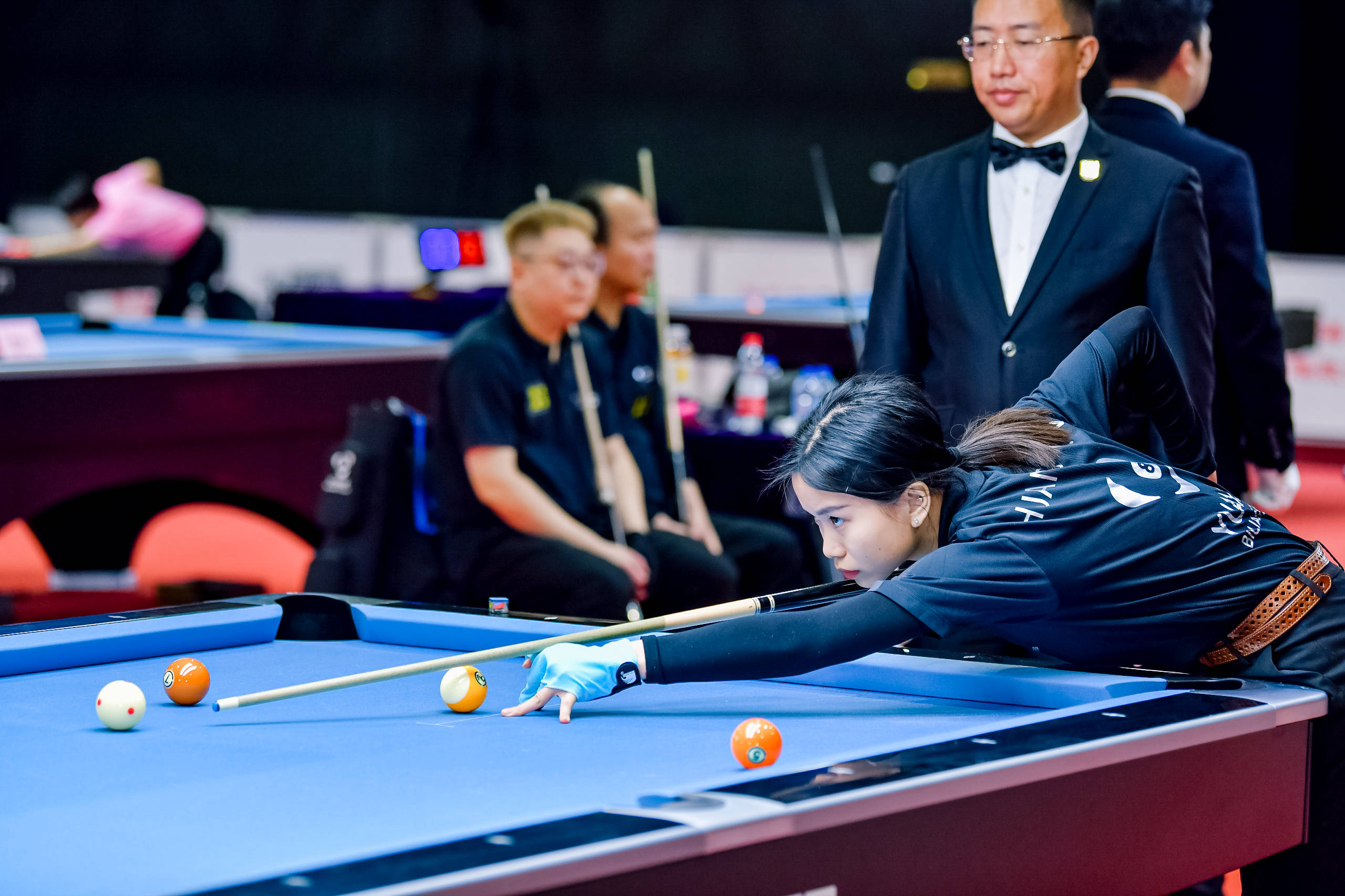 上海台球比赛——友情与陪伴的温馨篇章