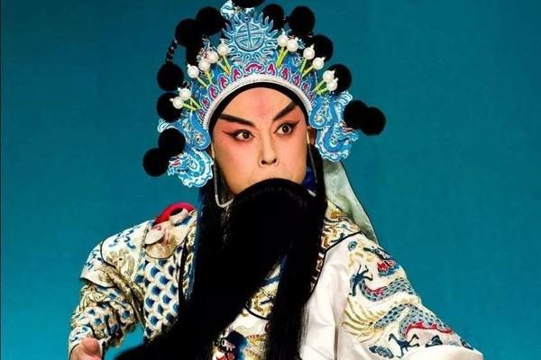 京剧演员董翠娜的高科技之旅——智能京剧体验系统全新升级