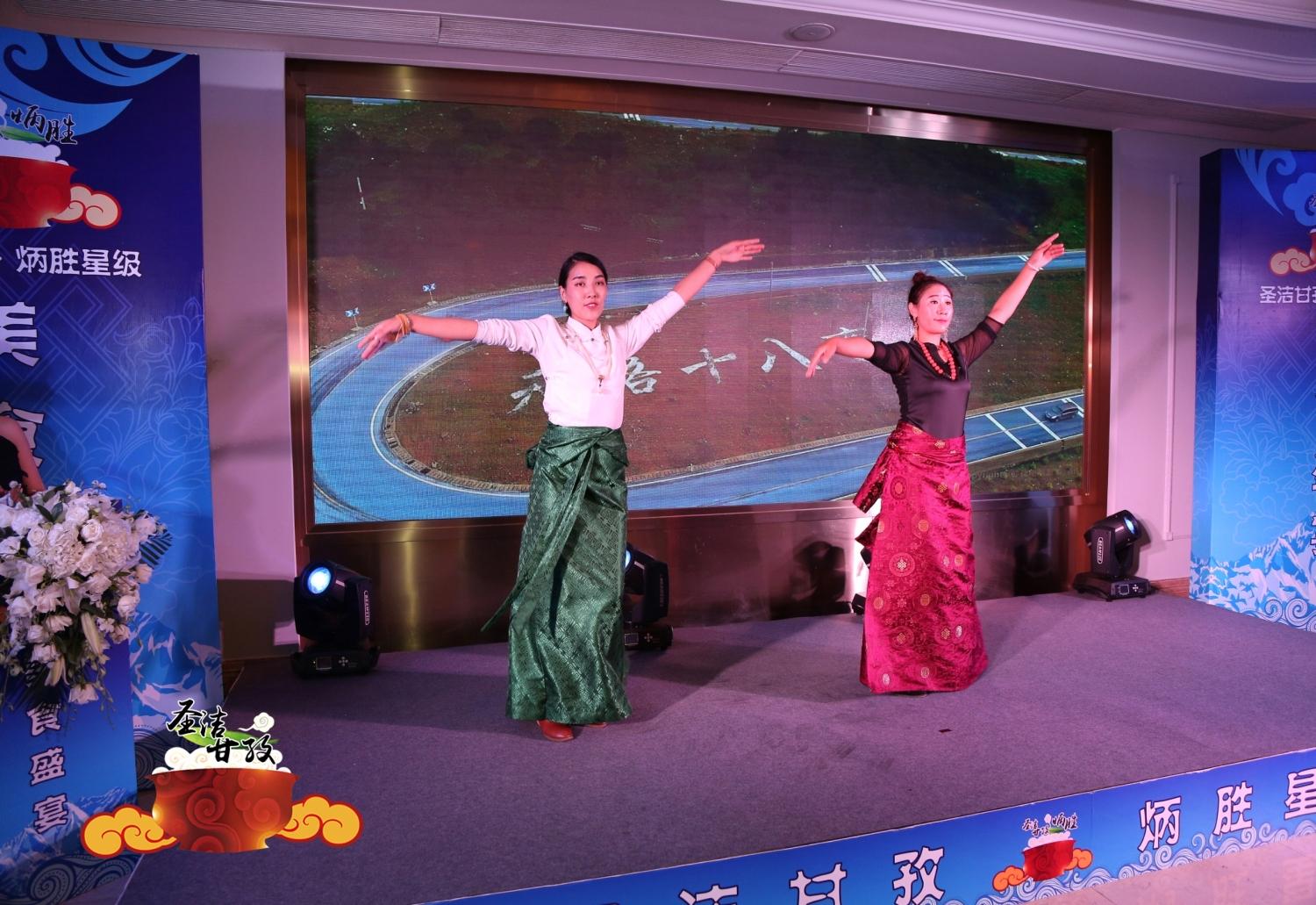 松茸几月份上市?当季节的旋律与科技的步伐交织,一场关于新鲜松茸与高科技产品的盛宴正悄然开启。今天,让我们一同走进这场科技与自然的融合之旅,感受科技如何重塑我们对松茸的认知与体验。