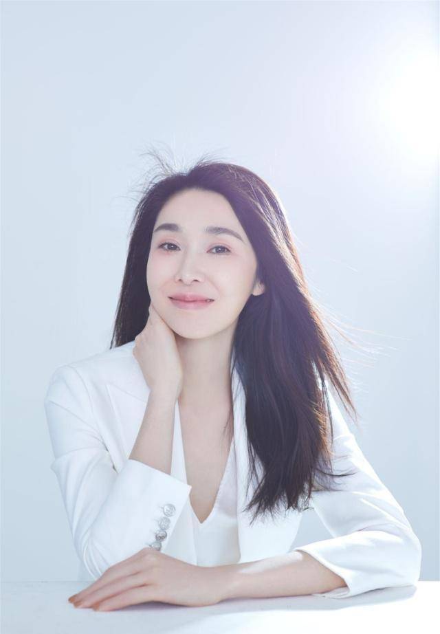 影视璀璨星尘,演员陈丽娜的辉煌之路