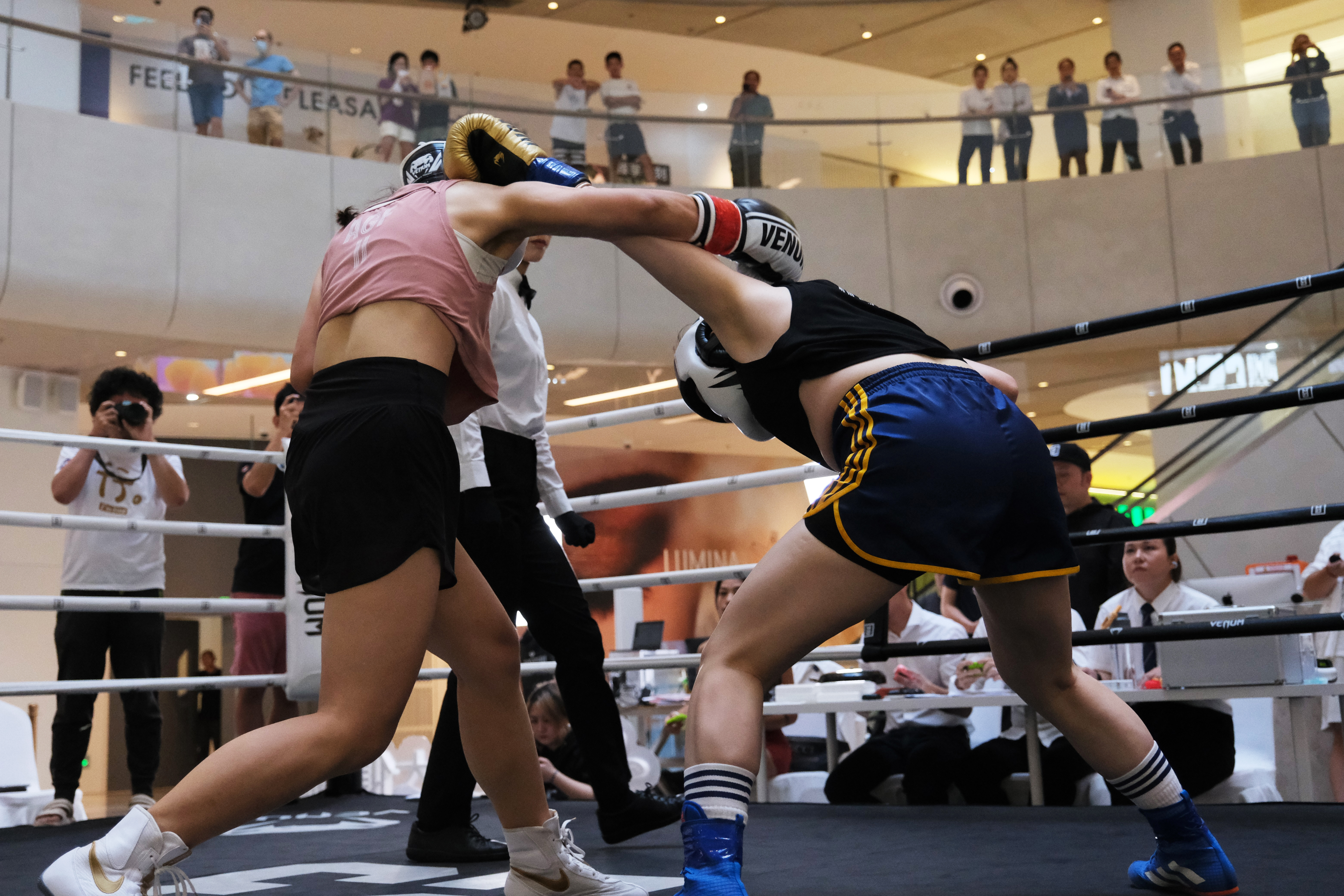 挙击比赛,竞技之魅力与策略探讨