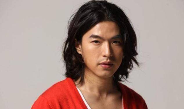 演员李威,演艺之路的闪耀之星