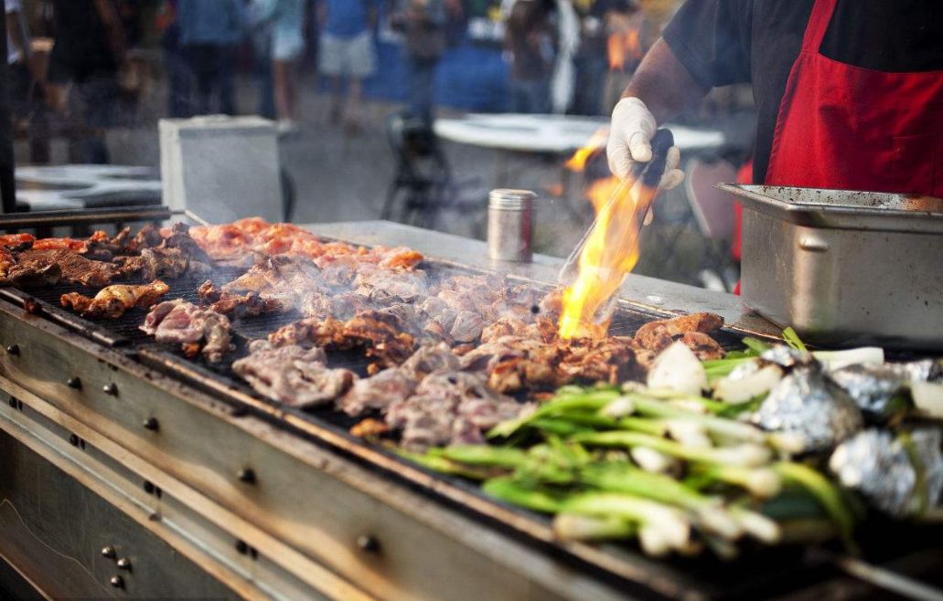 2025烧烤最新菜单,炭火边的温情故事